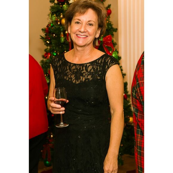 Lauren Ralph Lauren Dresses & Skirts - LAUREN RALPH LAUREN 14 CLASSIC BLACK FIT AND FLARE SLEEVELESS LACE SEQUIN DRESS